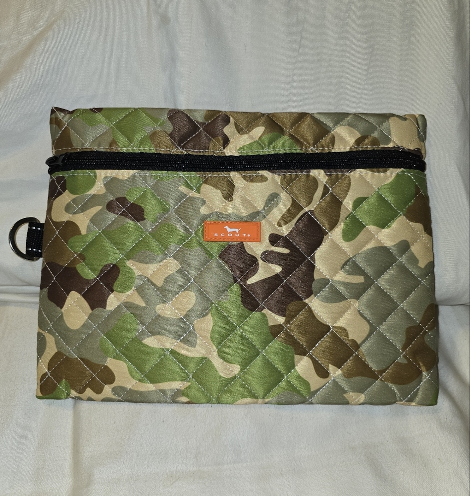 Scout Zippered Pouch In Happy Glamper